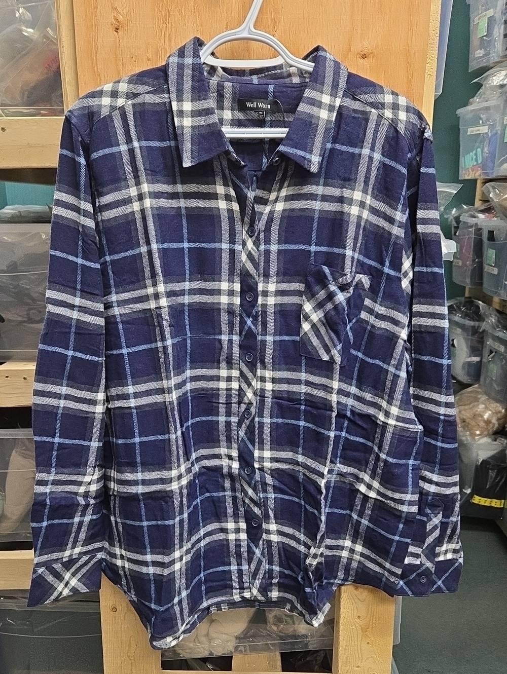Well Worn Size XL Blue White Plaid Flannel Button Down Shirt